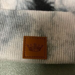 Stylish Gray Knit Beanie